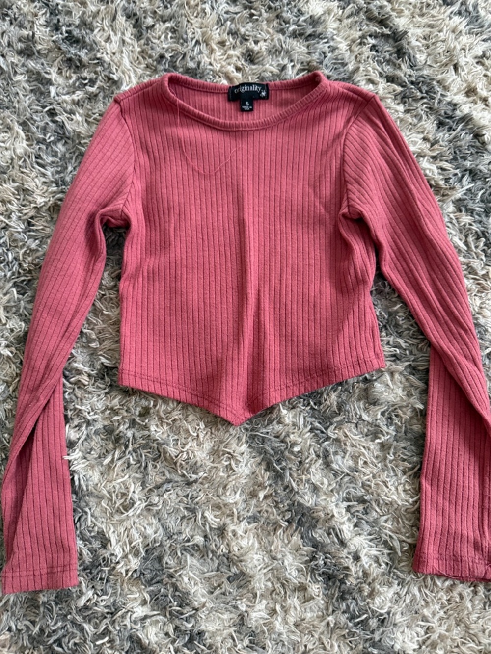 Ribbed V-Neck Hem Long-Sleeve Top — Dusty Rose
